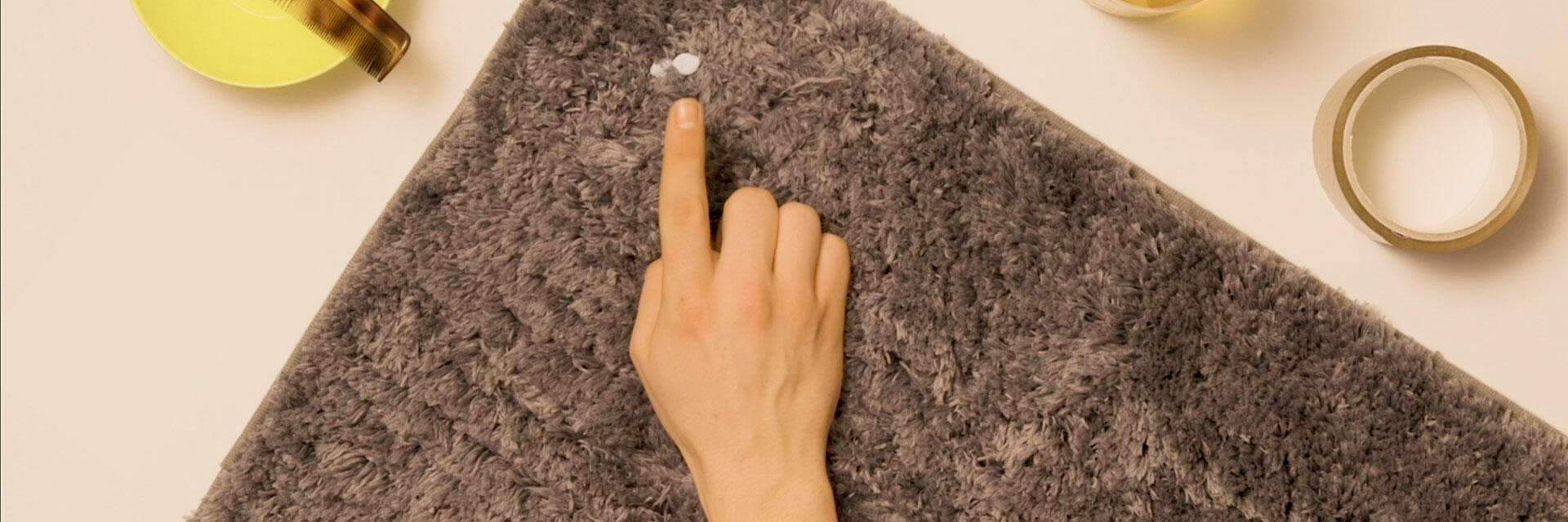 Bostik DIY Russia How to remove Blu Tack from carpet banner image