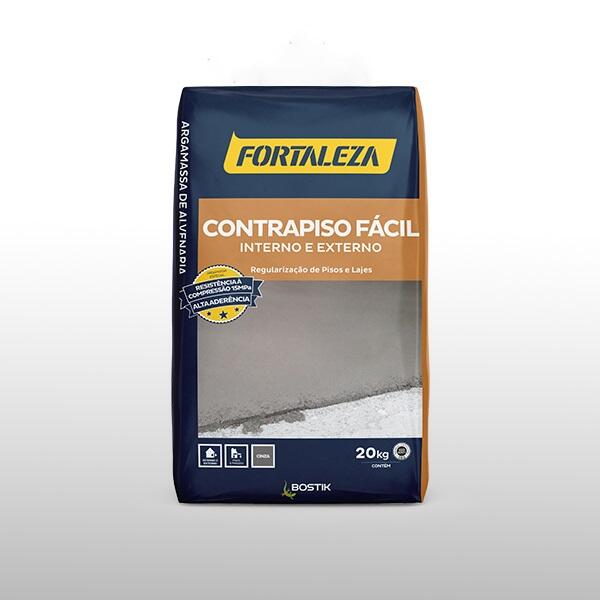 Argamassa Fortaleza Contrapiso Fácil para regularização de pisos e lajes em áreas internas e externas, oferecendo praticidade, resistência e acabamento uniforme.