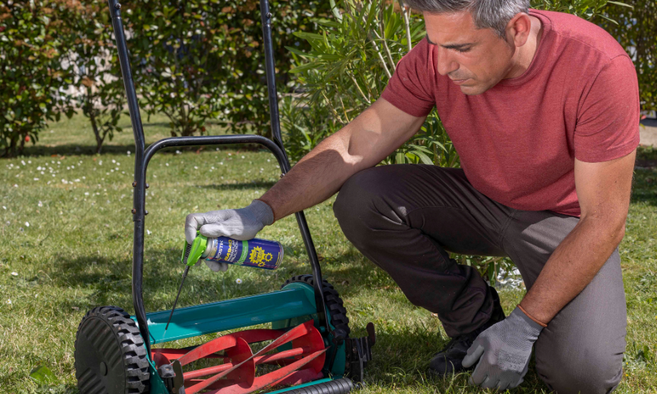 Bostik DIY Moldova intretinerea masina de tuns iarba teaser image