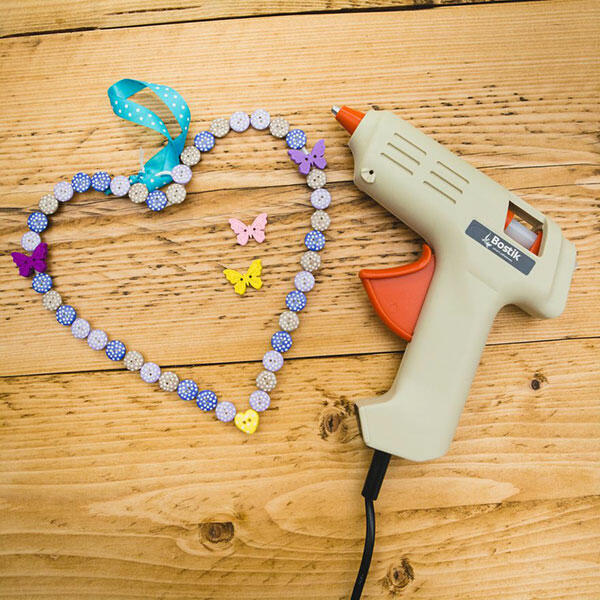 Bostik Craft Cool Melt Glue Gun impression 600x600