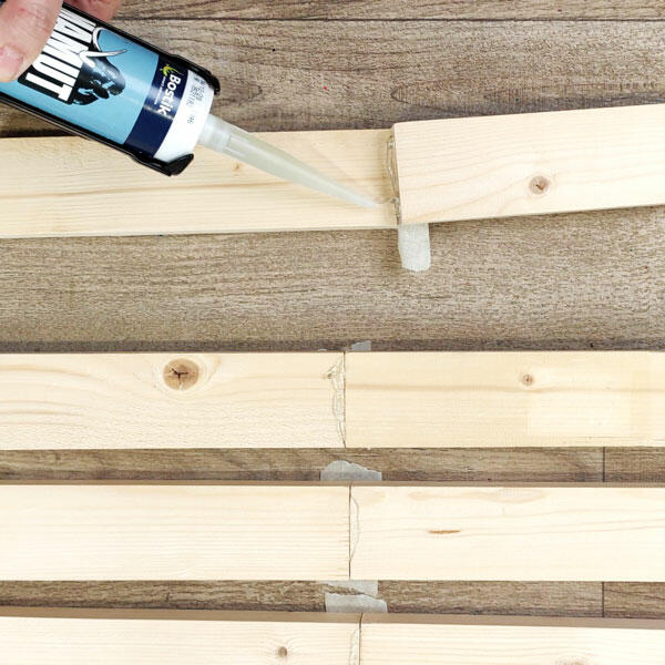 Bostik-DIY-Greece-Tutorial-Planter-Image-step-4