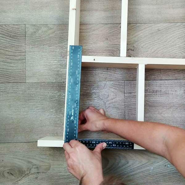 Bostik-DIY-Greece-tutorial-kitchen-shellf-step-7