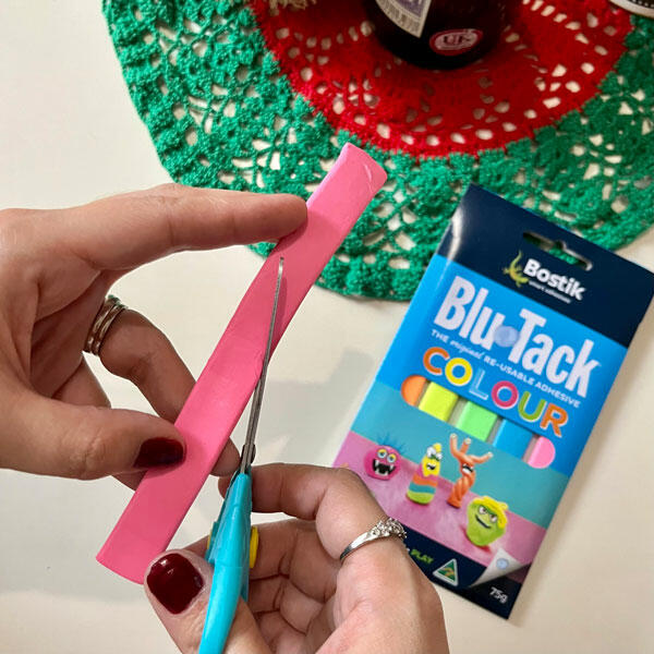 Bostik-DIY-Philippines-How-to-Create-Sticky-Name-Designs-step-2