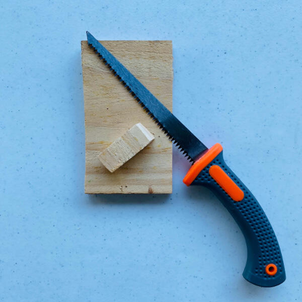 Bostik-DIY-Philippines-How-to-Create-Your-Own-Phone-Holder-step-1