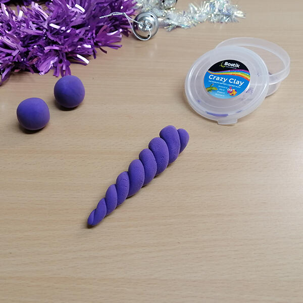 Bostik-DIY-South-Africa-Tutorial-Christmas-Unicorn-Baubles-step-2