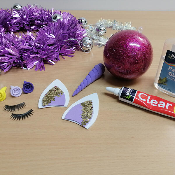 Bostik-DIY-South-Africa-Tutorial-Christmas-Unicorn-Baubles-step-5