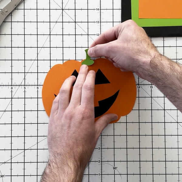 Bostik-DIY-South-Africa-Tutorial-Halloween-Pumpkin-Step-4