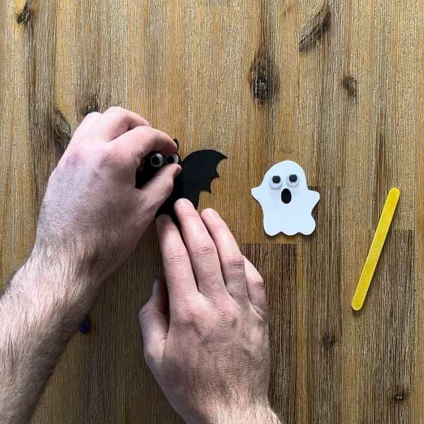 Bostik-DIY-South-Africa-Tutorial-Halloween-Stick-Monsters-Step-3