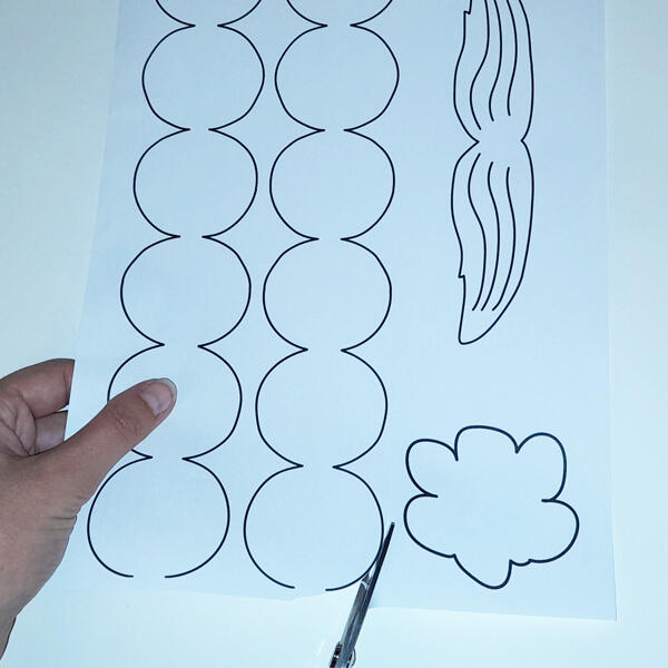 Bostik-DIY-South-Africa-Tutorial-Paper-Santa-Hat-step-1