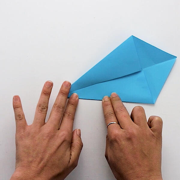 Bostik-DIY-South-Africa-Tutorial-Paper-Shark-step-3