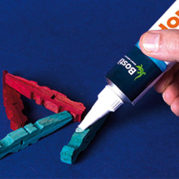 Bostik-DIY-South-Africa-Tutorial-Wooden-Peg-Trivet-step-2