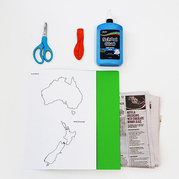 Bostik-DIY-tutorial-World-Globe-Step-1