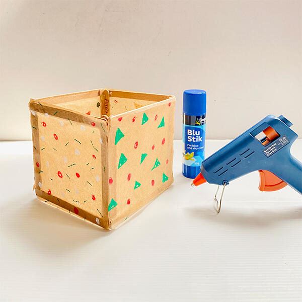 Bostik DIY Australia christmas lantern step 7