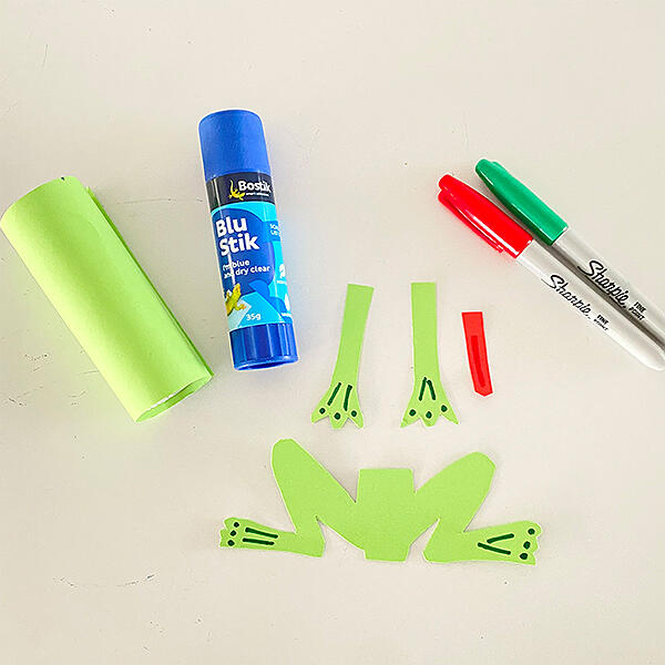 diy-bostik-australia-tutorial-toilet-roll-frog-step-3-600x600