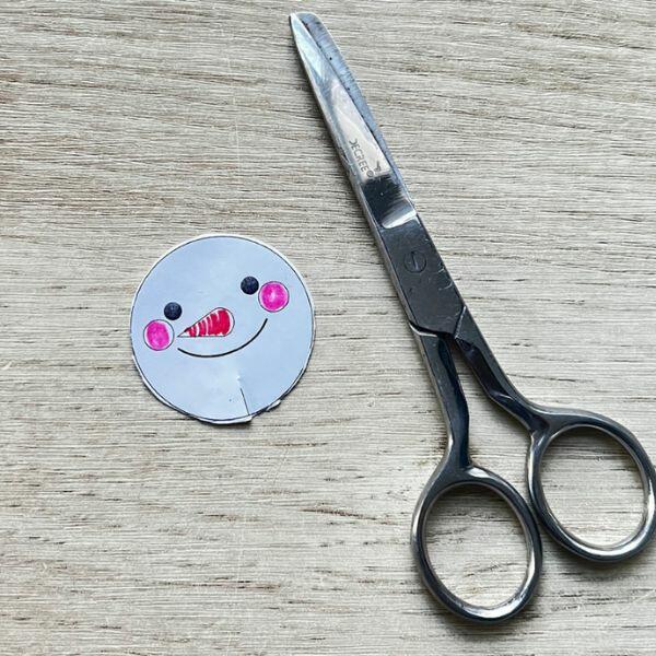 diy-bostik-uk-ideas-inspiration-3d-snowman-paper-craft-5