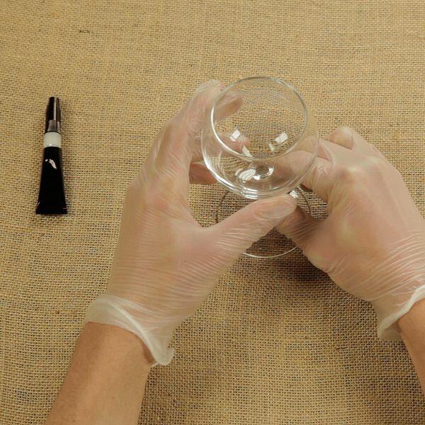 diy-bostik-uk-super-glue-liquid-application-2-600x600px