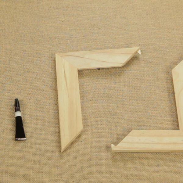 diy-bostik-uk-super-glue-non-drip-gel-application-3-600x600px