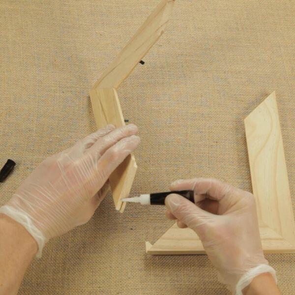 diy-bostik-uk-super-glue-non-drip-gel-application-4-600x600px