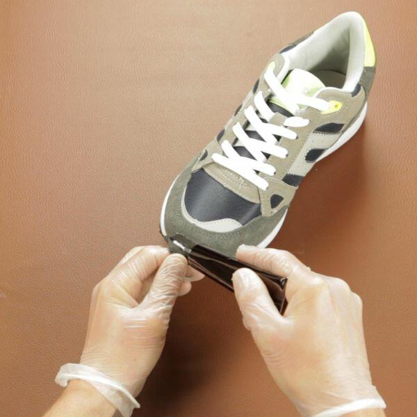 diy-bostik-uk-contact-adhesive-application-4-600x600px