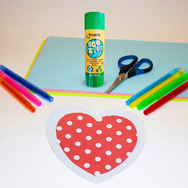 Bostik DIY New Zealand Tutorial Mother's Day Card step 2 600x600