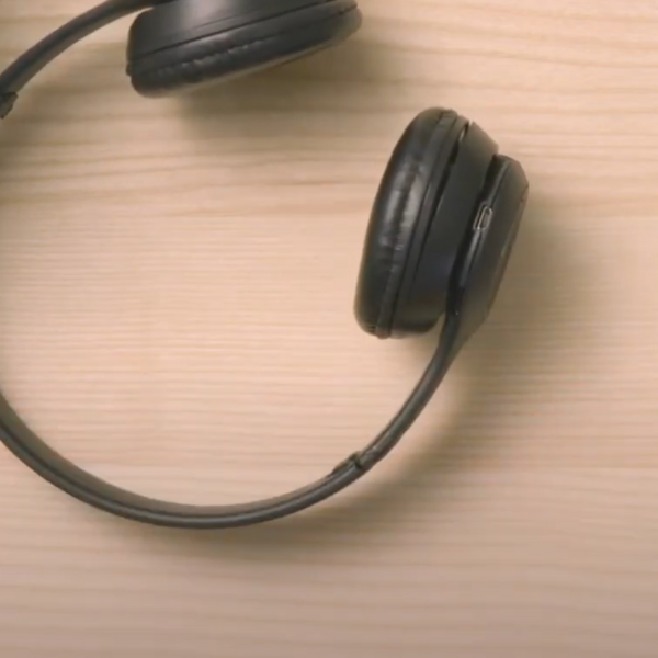 Bostik DIY Poland Tutorial How to repair headphones step 7