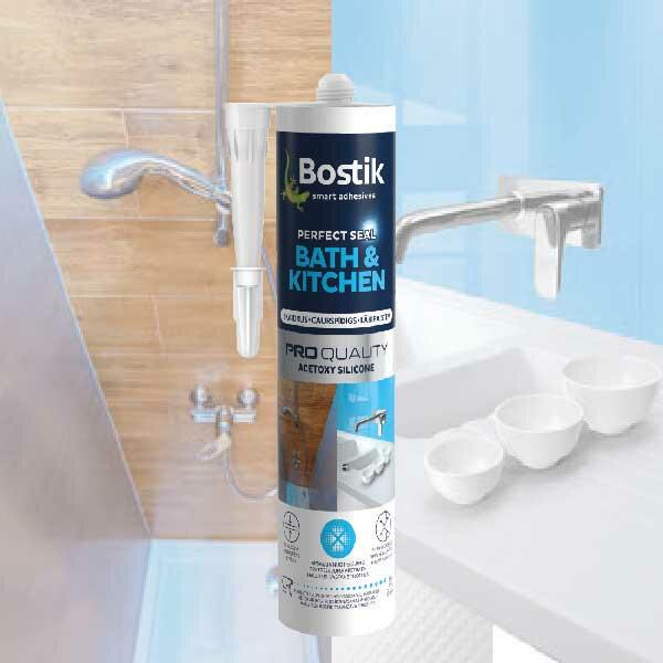 Bostik Bath & Kitchen silikonas ant kriauklės ir vonios fono, pabrėžiantis sandarinimo kokybę, atsparumą drėgmei ir pelėsio prevenciją.