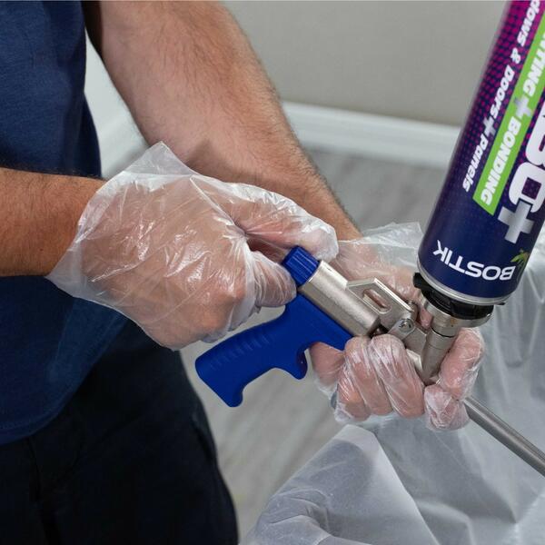 Bostik DIY Poland Tutorial clean foam gun Block 2