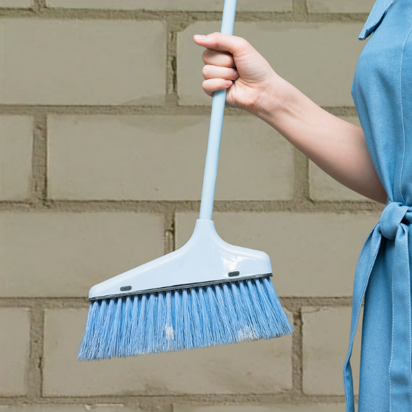 Bostik DIY Moldova Waterstop Image hidroizolarea peretilor exteriori ai subsolului Step 1