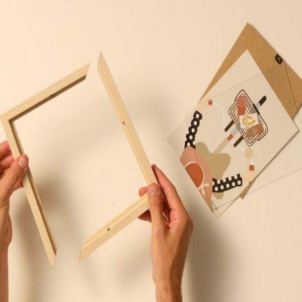 Bostik DIY Hungary ideas repair picture frame contact glue step 3