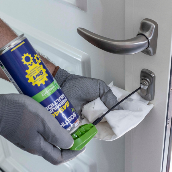 Bostik DIY Moldova elimina apa step 3