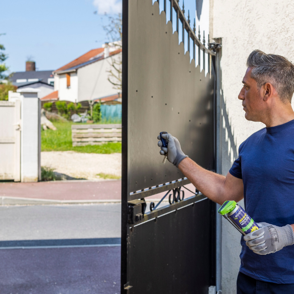 Bostik DIY Moldova intretinerea contactelor electrice step 1