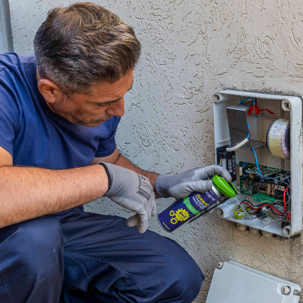 Bostik DIY Moldova intretinerea contactelor electrice step 2