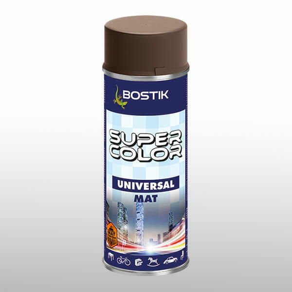 Matný sprej Bostik Super Color Universal s hnedým vrchnákom a mestským motívom, ideálny na matné povrchy s odolnou akrylovou úpravou pre rôzne domáce projekty.