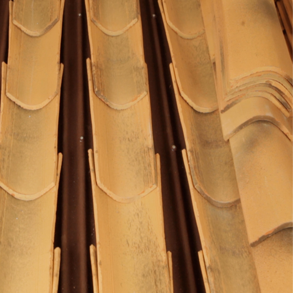 DIY Bostik Moldova Cum lipesti o tigla ceramica semicirculara pas 1