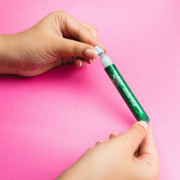Bostik DIY Moldova RO BluTack stationery blu tack app 6